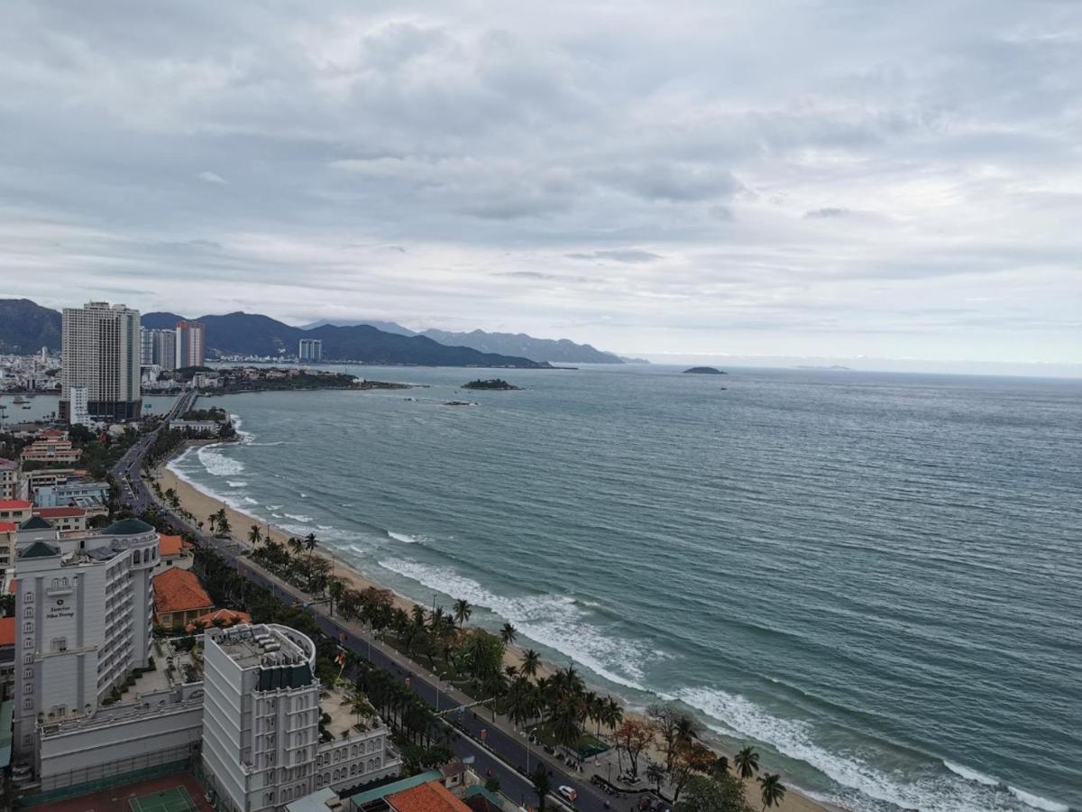 Gold Coast Luxury Apartment Nha Trang Esterno foto