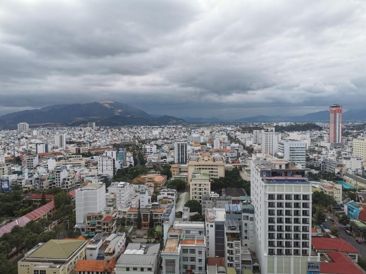 Gold Coast Luxury Apartment Nha Trang Esterno foto