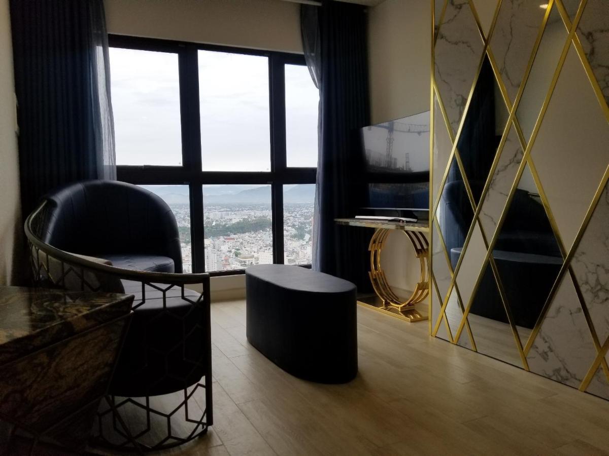 Gold Coast Luxury Apartment Nha Trang Esterno foto